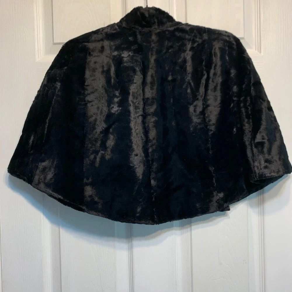 Faux Fur Capelet Black Vintage Style Evening Wrap Shrug Chic Old Hollywood Glam